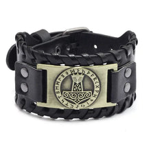 Punk Men Wide Bangle Accessory Wolf Head Charm Bracelet