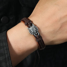 Retro Wolf Head Charm Bracelet